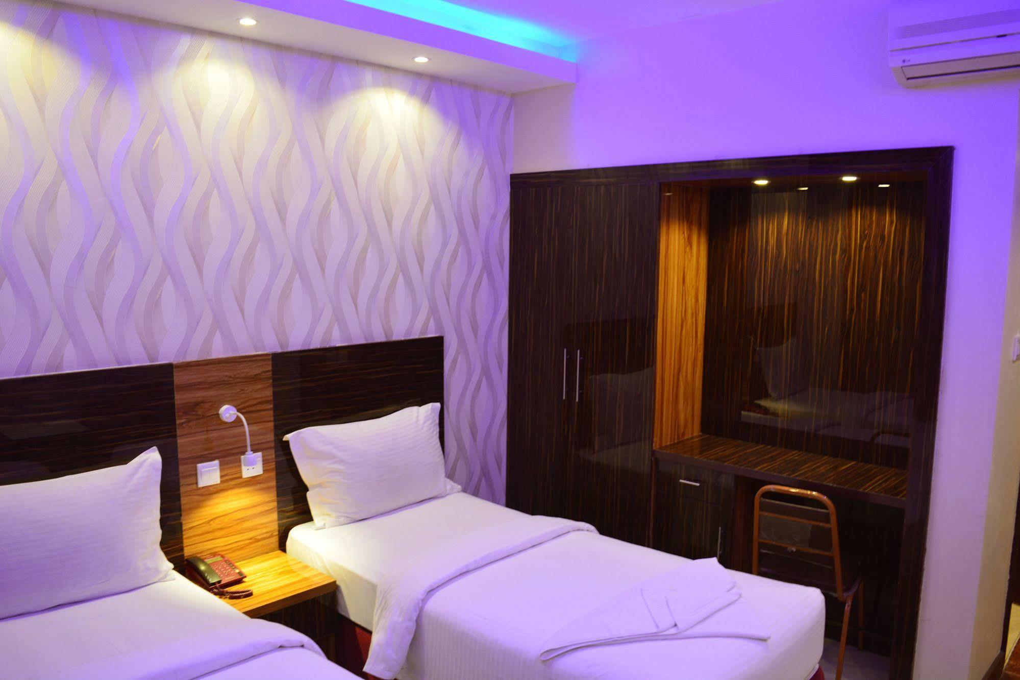 דובאי Zagy Hotel מראה חיצוני תמונה