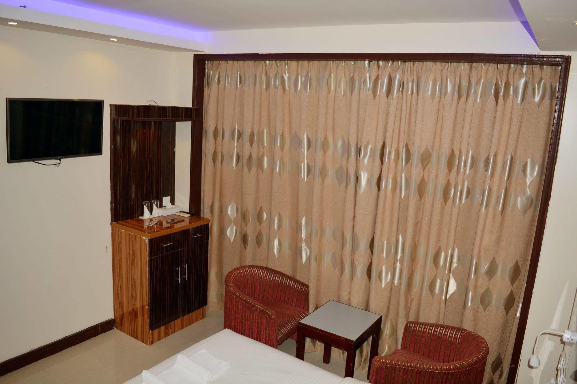 דובאי Zagy Hotel מראה חיצוני תמונה